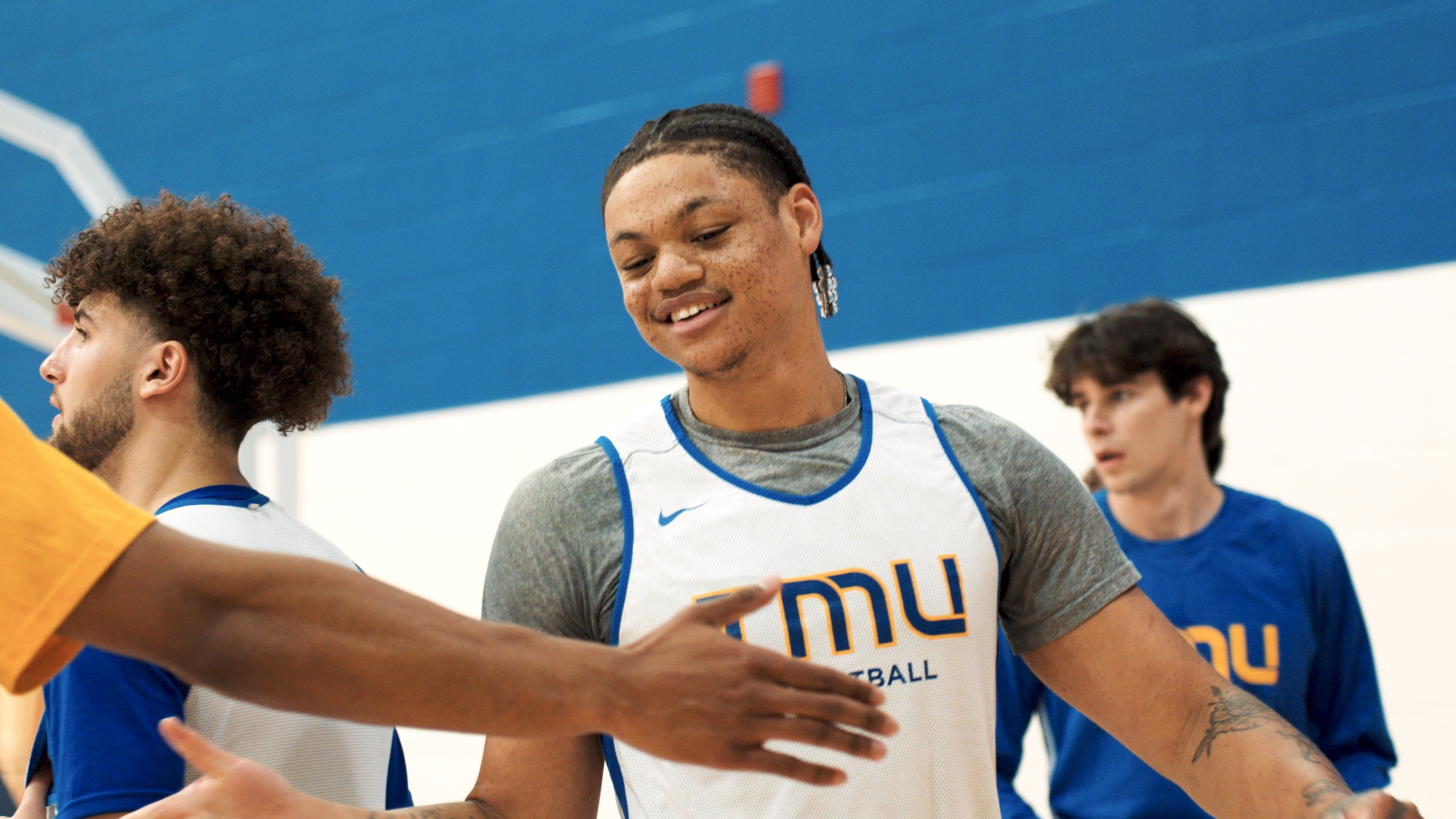 Aaron Rhooms : Une étoile montante du basketball canadien